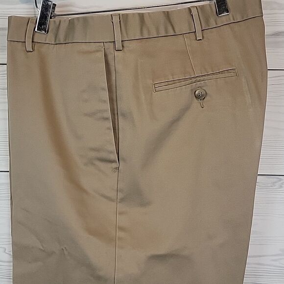 Dockers original classic fit chinos in tan Men's Size 40X34 - Picture 2 of 16